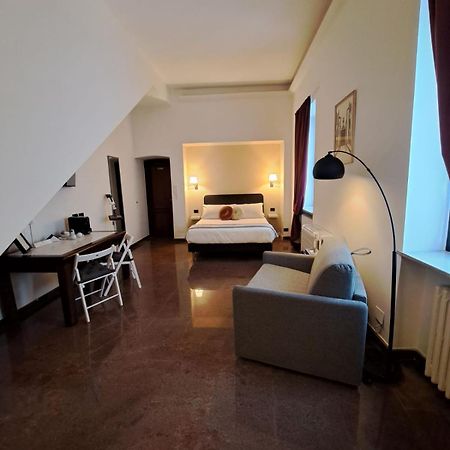 Palazzo Cusani Charming Rooms Vercelli Eksteriør bilde