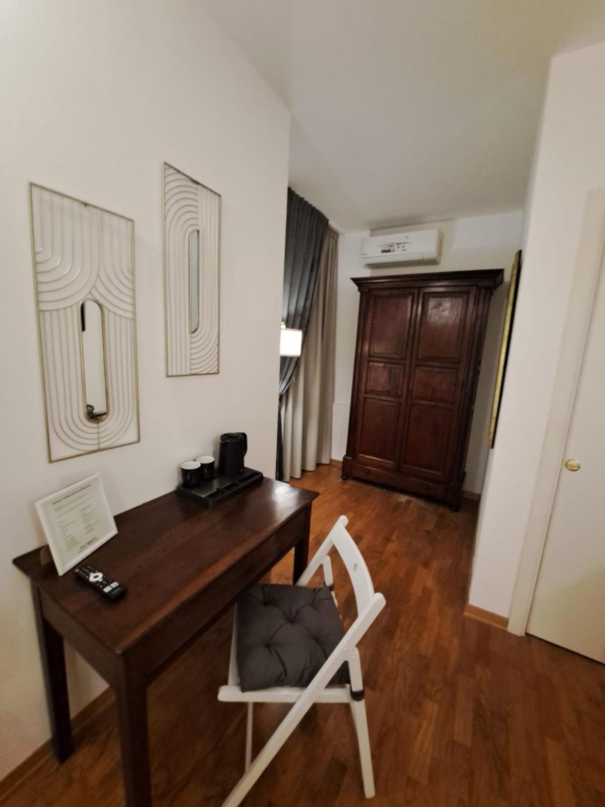 Palazzo Cusani Charming Rooms Vercelli Eksteriør bilde