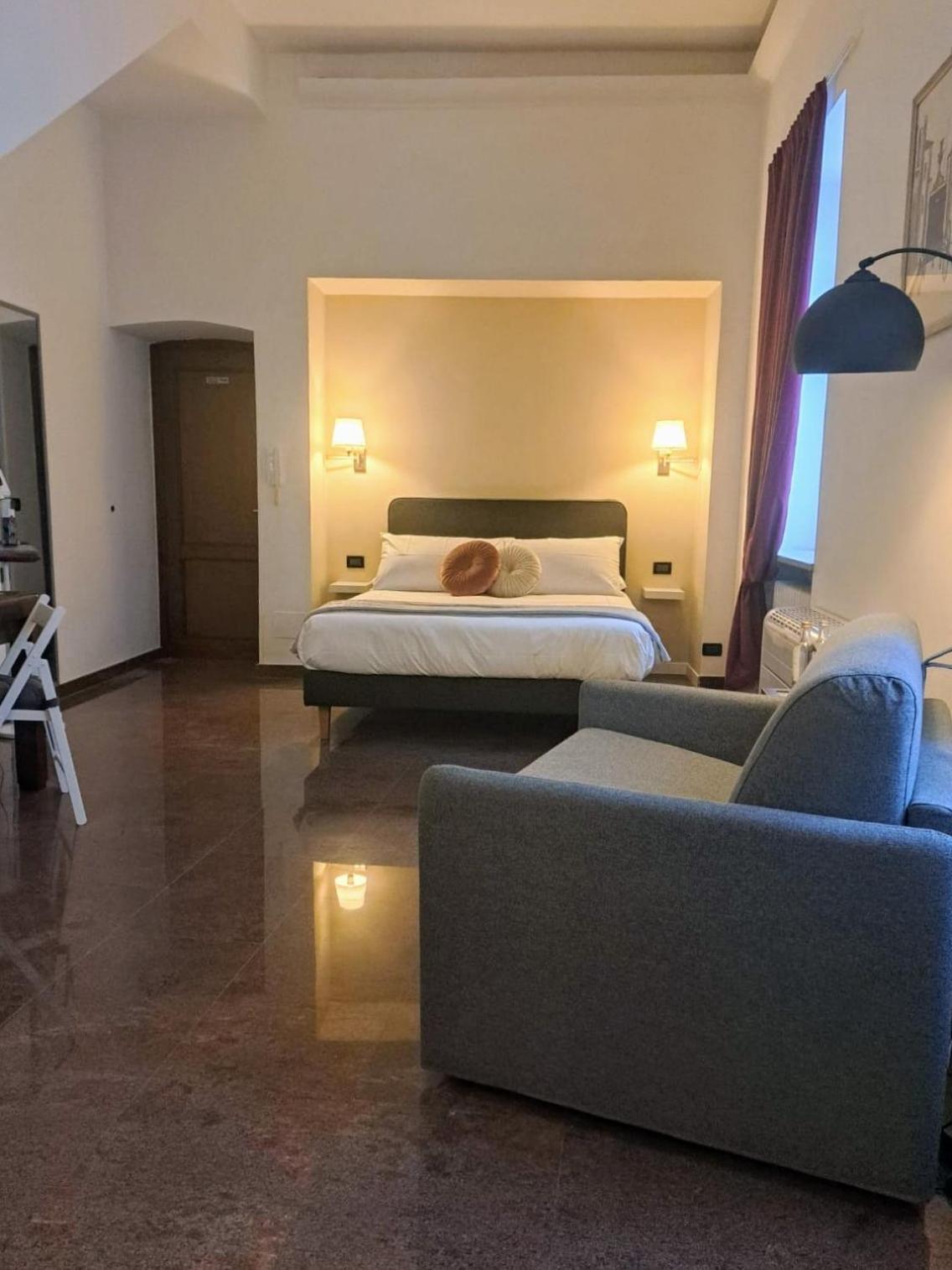 Palazzo Cusani Charming Rooms Vercelli Eksteriør bilde